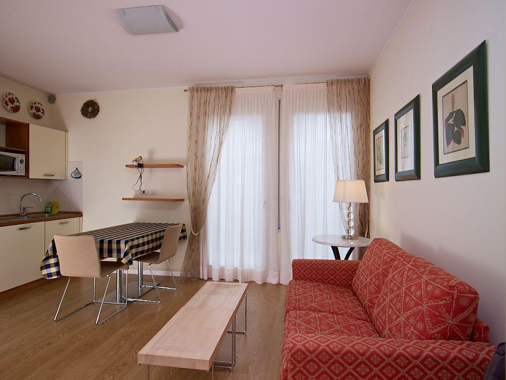 Palazzo Brando - Living Apartments เตรวิโซ ภายนอก รูปภาพ