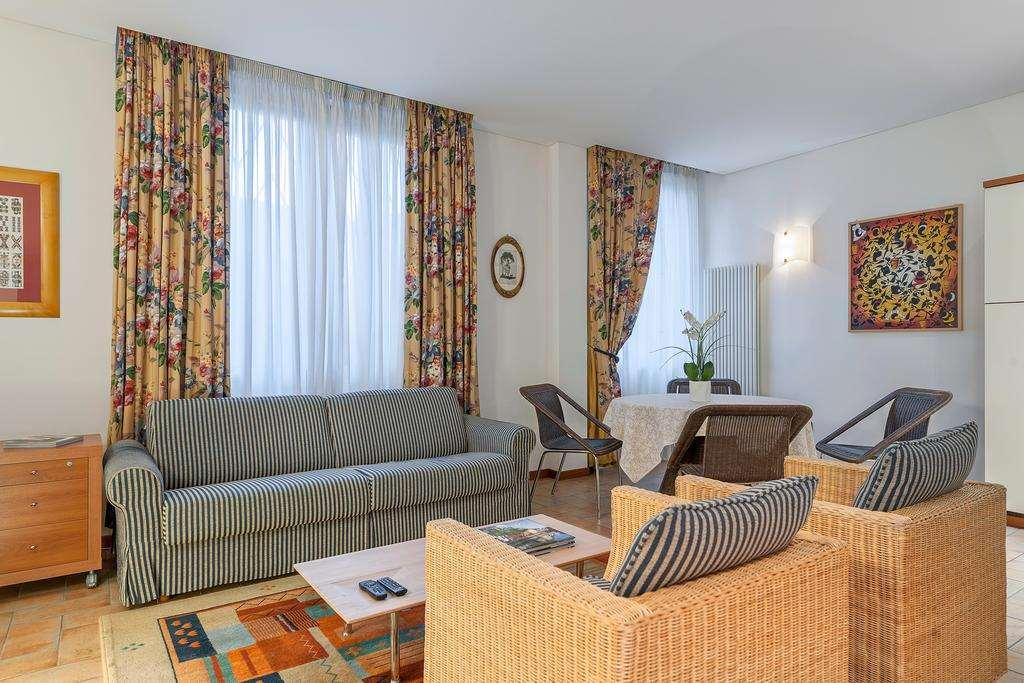 Palazzo Brando - Living Apartments เตรวิโซ ห้อง รูปภาพ